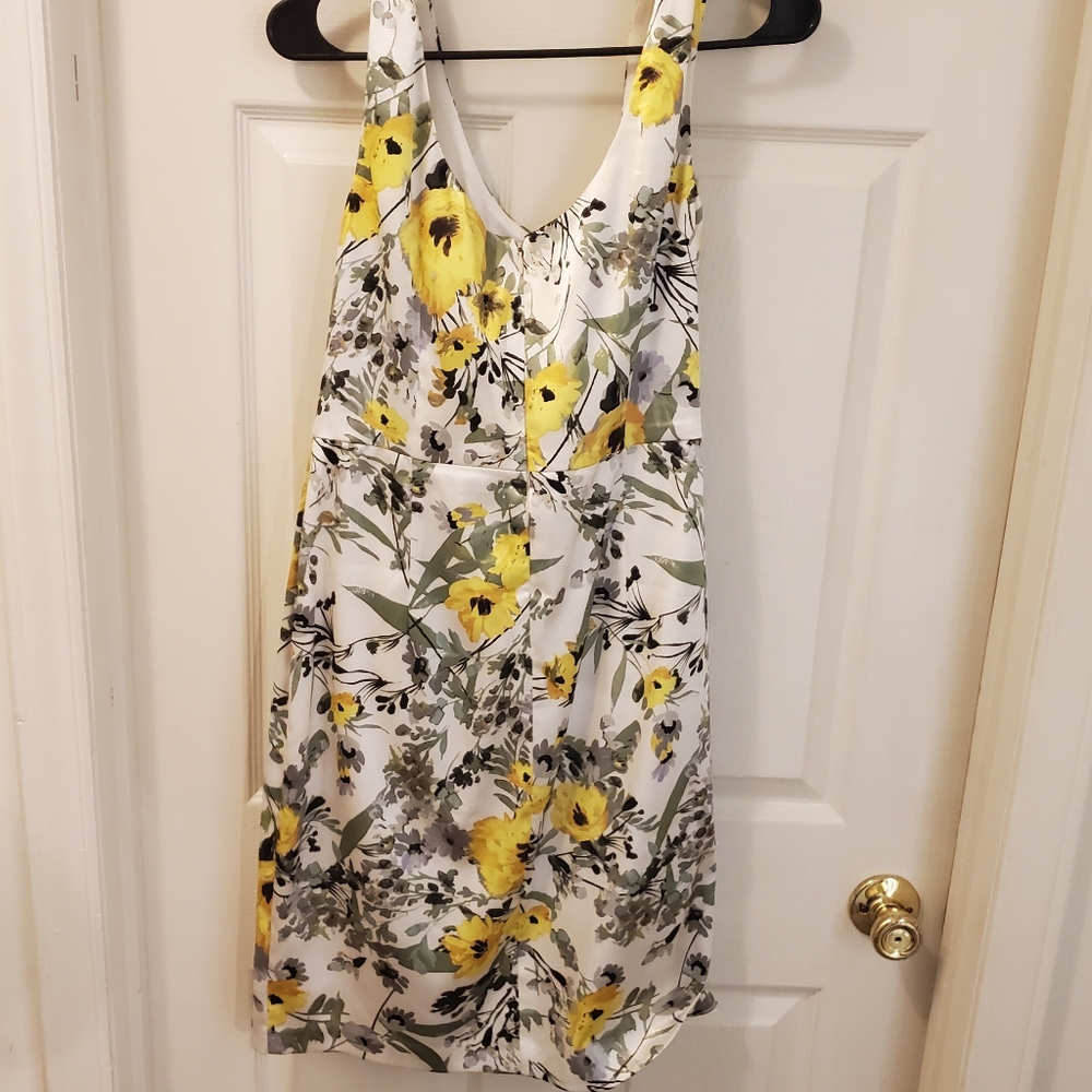 Maggy London satin floral dress - Picture 8 of 13